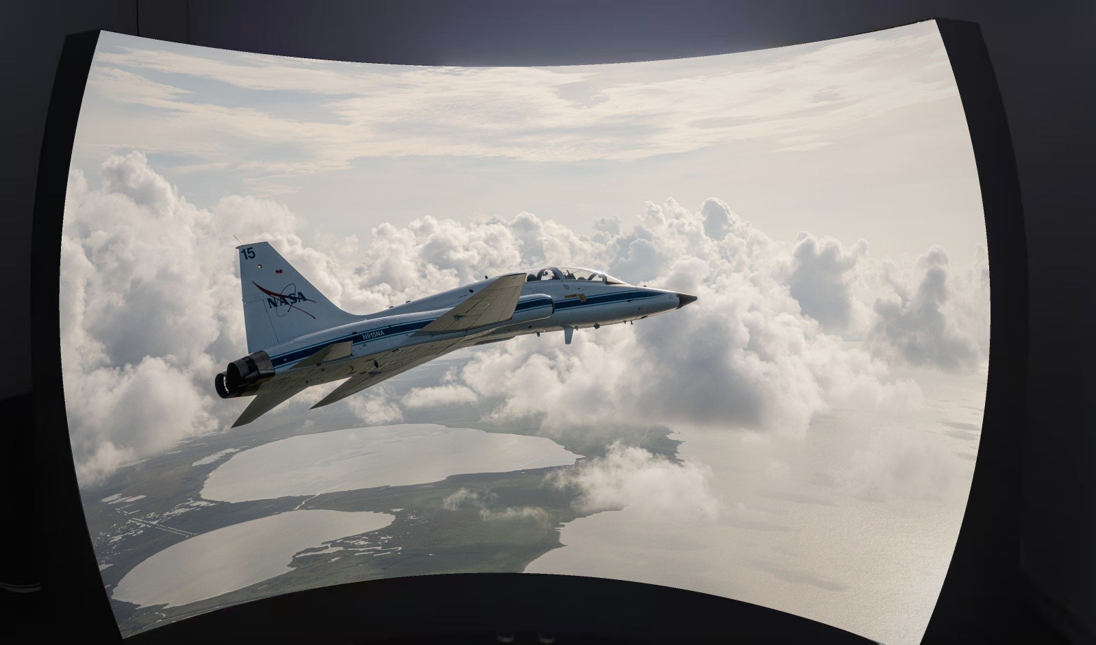Concave spherical TRUE dvLED dome at 0.8 mm pixel pitch in 4K resolution, showing a flight simulation